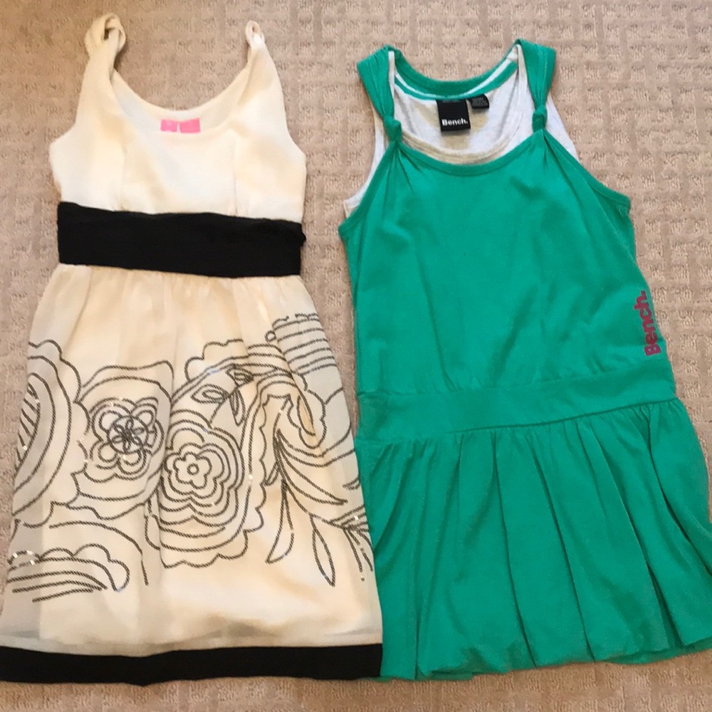 Girl’s dresses (2pc)